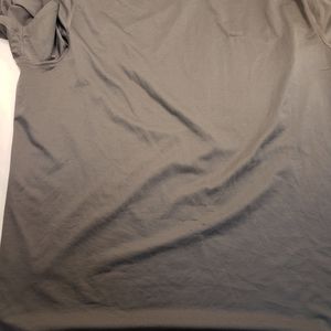 Under Armour Shirts - Under armor xxl heat gear compression shirts lot Under Armour Shirts - Under armor xxl heat gear compression shirts lot